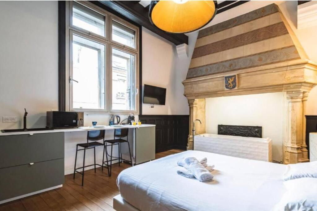 Fire, Appartement Vue Cathedrale Reims Luaran gambar